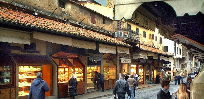 095-Ponte Vecchio con le sue botteghe